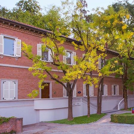 Villaggio Narrante - Foresteria Delle Vigne Serralunga d'Alba Buitenkant foto